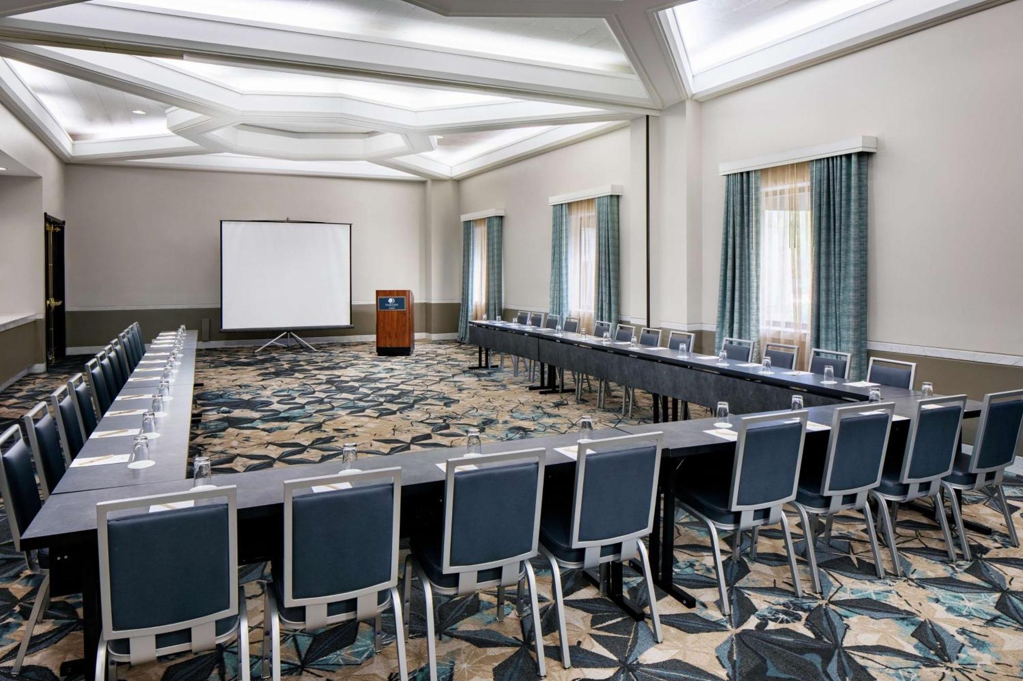 Doubletree By Hilton Nashua Exterior foto