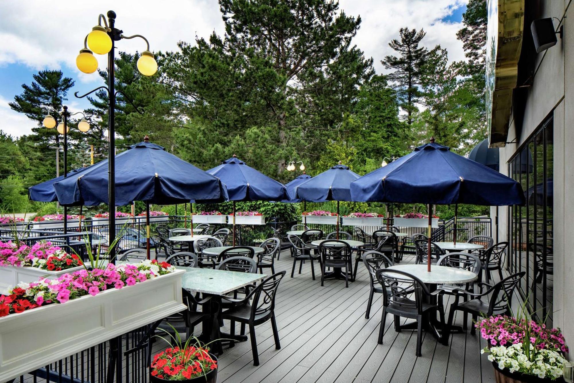 Doubletree By Hilton Nashua Exterior foto